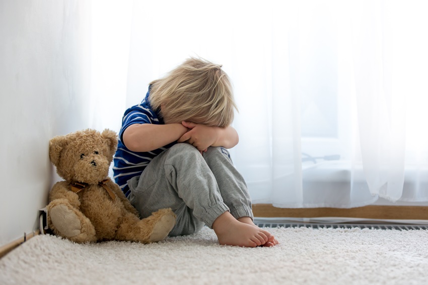 התעללות בילדים